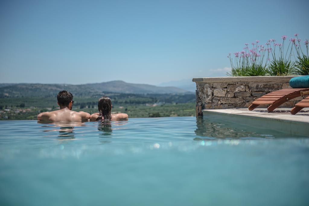 Listen To Nature In A Renovated Traditional Hilltop Villa Liodosifis With Heated Pool Paidhokhorion 部屋 写真